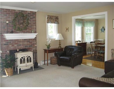 15 Juniper Ave, Westerly, RI 02891 - photo 2