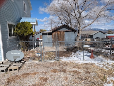 Rear Yard with Workshop
