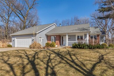 3540 Timberline Dr NE, Cedar Rapids, IA 52402 - photo 2