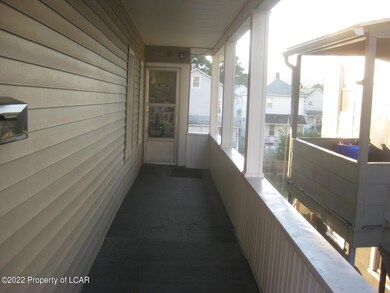 82 Lee Park Ave, Hanover Township, PA 18706 - photo 3