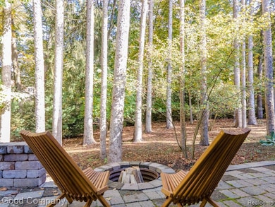 8726 Sunrise Mist Dr, Pinckney, MI 48169 - photo 5