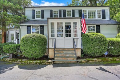 11 Indian Head Rd, Riverside, CT 06878 - photo 2