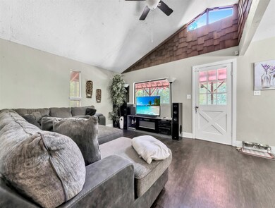 51 County Road 3812, Cleveland, TX 77328 - photo 4