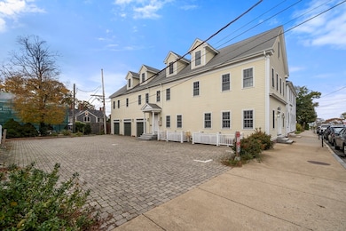 28 Middle St unit 2, Plymouth, MA 02360 - photo 4