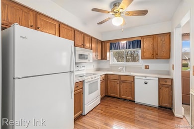 500 Red Cedar Blvd, Williamston, MI 48895 - photo 5