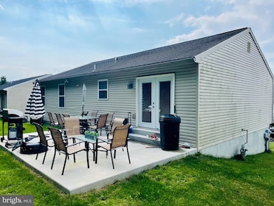 1021 Saylor Dr, Temple, PA 19560 - photo 3