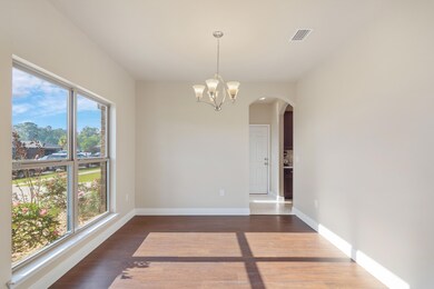 2428 Cumberland Way-02 Dining