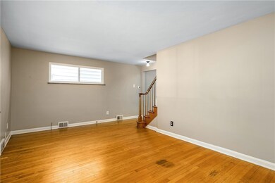 1815 Irwin St, Aliquippa, PA 15001 - photo 5