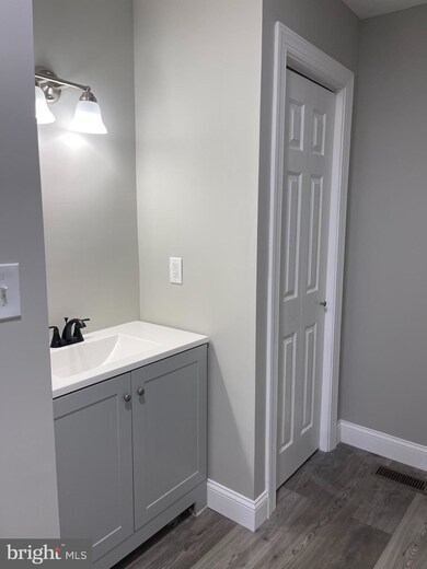 408 N 7th St, Millville, NJ 08332 - photo 6