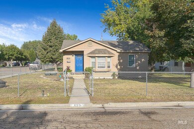 523 Banner St, Nampa, ID 83686 - photo 3