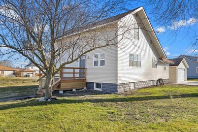 708 S Cedar St, Auburn, IN 46706 - photo 2