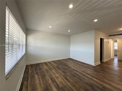 2300 Madison St unit 206, Hollywood, FL 33020 - photo 4