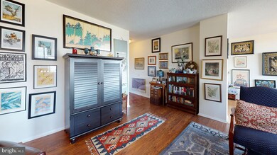 Hunting Creek Club unit 1109, Alexandria, VA 22303 - photo 4