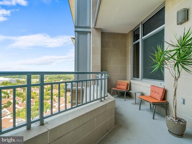 One Park Crest unit 1819, McLean, VA 22102 - photo 5