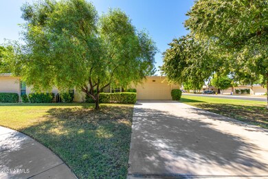 10021 W Highwood Ln, Sun City, AZ 85373 - photo 3