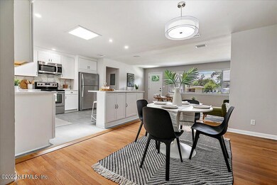 1903 Valens Dr E, Jacksonville, FL 32216 - photo 4