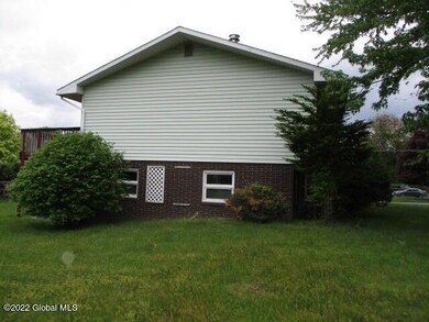 4 Crescent Dr, Castleton On Hudson, NY 12033 - photo 3