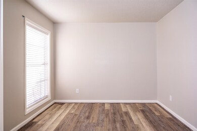 234 Nueces St, Bay City, TX 77414 - photo 5