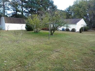 Nice Sized Rear Yard 
