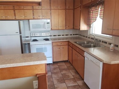 900 W Saint Louis Ave, Effingham, IL 62401 - photo 6