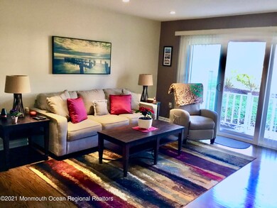 95 Players Cir unit D1, Tinton Falls, NJ 07724 - photo 2