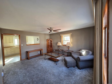 8 Circle Dr, East Haven, CT 06513 - photo 5