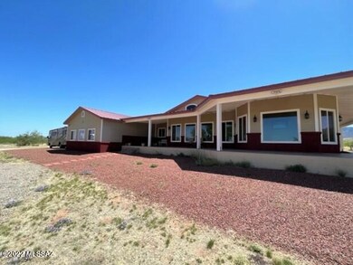 Front of home & garage