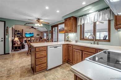 1213 Doebler Dr, North Tonawanda, NY 14120 - photo 7