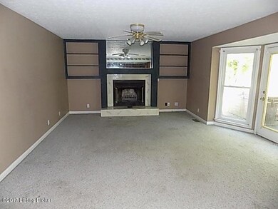 7621 Newton Ct, Louisville, KY 40228 - photo 5
