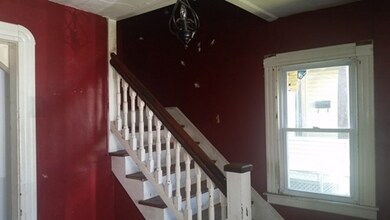 32 Edgemont St, Springfield, MA 01109 - photo 5