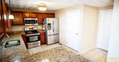 450 Providence St unit 2, West Warwick, RI 02893 - photo 3
