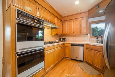 15015 Cobalt St, Sylmar, CA 91342 - photo 4