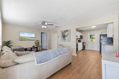 5685 67th Ave N unit 113, Pinellas Park, FL 33781 - photo 2