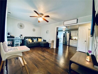 7105 SW 16th St, Des Moines, IA 50315 - photo 6