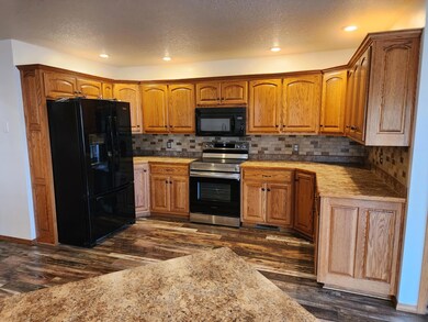 12235 Ledbetter Dr, Neosho, MO 64850 - photo 3