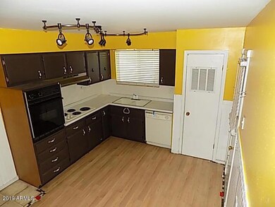 023-229844 kitchen 9