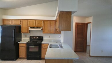 8140 Corky Ct E, Jacksonville, FL 32244 - photo 7