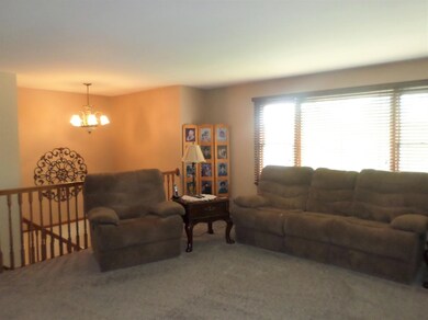 435 N Wright St, Griffith, IN 46319 - photo 3