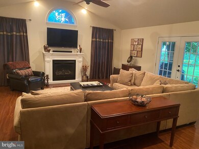 152 Trappe Ln, Langhorne, PA 19047 - photo 4