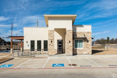 Ensign Apartments, Ennis, TX 75119 - photo 2