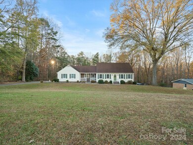 1949 Crestwood Ln, Clover, SC 29710 - photo 3