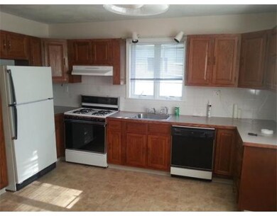 26 Marion St, Somerville, MA 02143 - photo 2