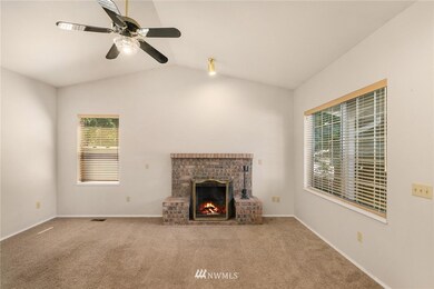 18403 72nd Ave W unit A & B, Edmonds, WA 98026 - photo 5
