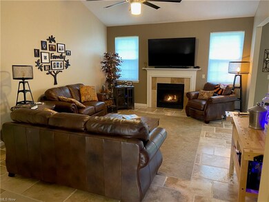 8777 Roberts Ct unit 23B, Olmsted Falls, OH 44138 - photo 7