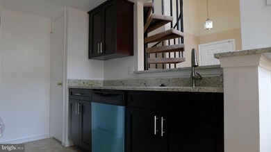 919 Westhaven Dr unit 12-302, Bowie, MD 20721 - photo 5