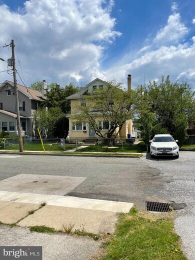 311 N Woodland Ave, Glenolden, PA 19036 - photo 4