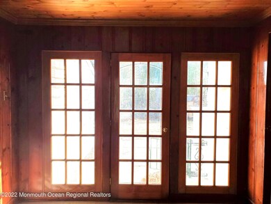 19 Elizabeth Pkwy, Eatontown, NJ 07724 - photo 2