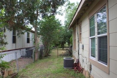 1414 5th St, Rosenberg, TX 77471 - photo 5