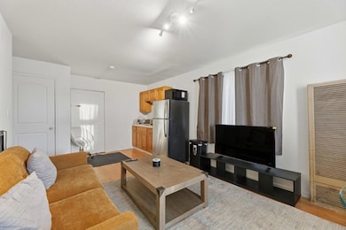 92 N 6th St, San Jose, CA 95112 - photo 4