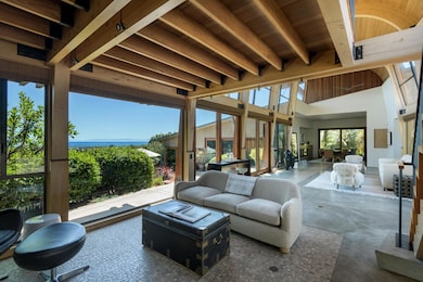 Entrance Hall Ocean Views